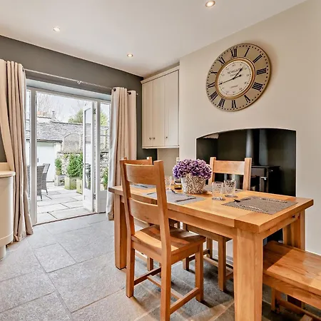 2 Bed In Grange-over-sands Oc-83546 Ferienhaus