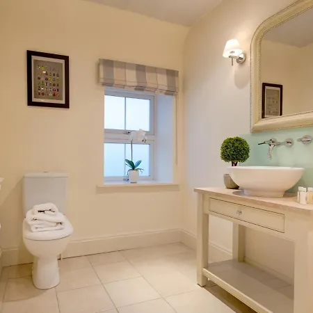 2 Bed In 83546 Картмел